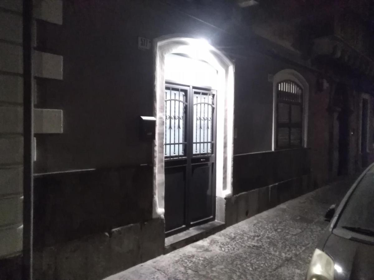 דירות קטאניה Vittorio Emanuele House מראה חיצוני תמונה